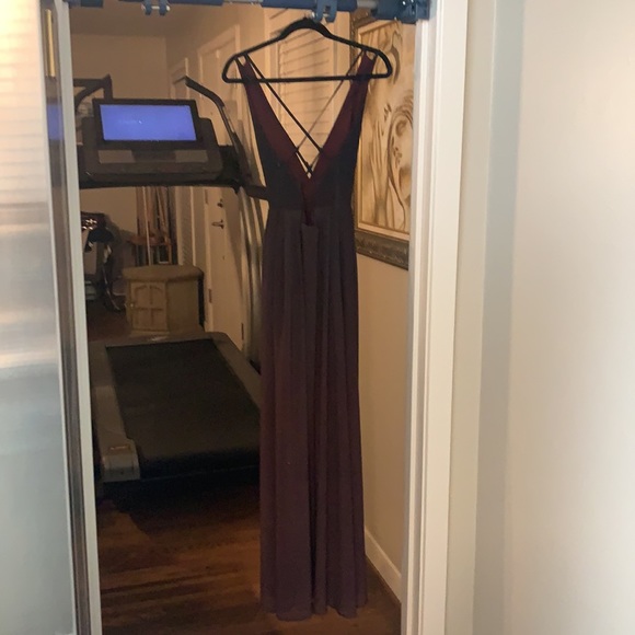 𝑇𝑜𝑏𝑖 𝑀𝑎𝑟𝑜𝑜𝑛 𝑆𝑘𝑜𝑟𝑡 𝐷𝑟𝑒𝑠𝑠 ❤︎ - Picture 2 of 10